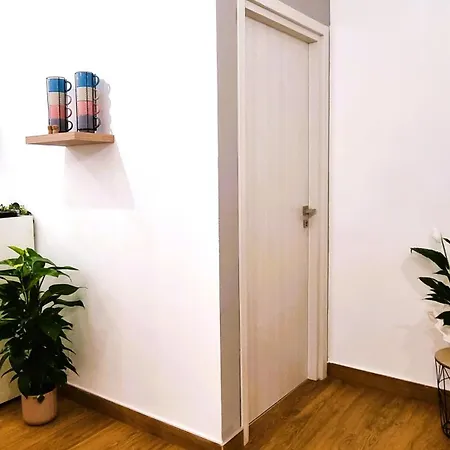 Ai Papiri 4* باليرمو